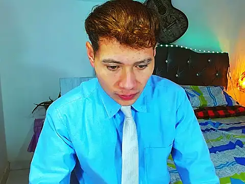 Snapshot of _Santi2 chatting on 03/27/26, 08:30 Santi2 online show from 03/27/26, 08:30