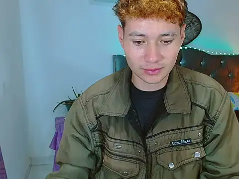 Snapshot of _Santi2 chatting on 03/30/26, 09:49 Santi2 online show from 03/30/26, 09:49