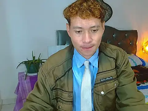 Snapshot of _Santi2 chatting on 04/01/26, 08:26 Santi2 online show from 04/01/26, 08:26