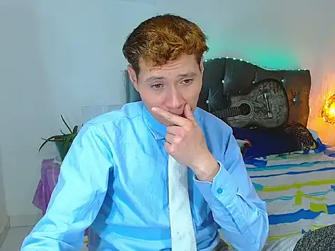 Snapshot of _Santi2 chatting on 04/09/26, 06:19 Santi2 online show from 04/09/26, 06:19