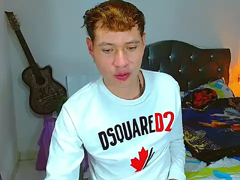 Snapshot of _Santi2 chatting on 04/15/26, 03:46 Santi2 online show from 04/15/26, 03:46