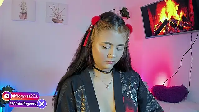 Snapshot of AlaiaRogers chatting on 03/18/26, 10:29 AlaiaRogers online show from 03/18/26, 10:29