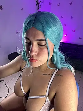 Snapshot of veronica__olsonn chatting on 04/18/26, 03:21 veronica olsonn online show from 04/18/26, 03:21
