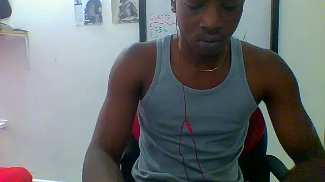 Snapshot of charles_king chatting on 05/08/26, 08:14 charles king online show from 05/08/26, 08:14