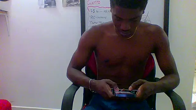 Snapshot of charles_king chatting on 05/09/26, 08:25 charles king online show from 05/09/26, 08:25