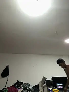 Snapshot of charles_king chatting on 07/04/26, 01:45 charles king online show from 07/04/26, 01:45