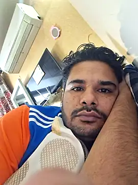 Snapshot of SingleTest chatting on 03/17/26, 11:24 SingleTest online show from 03/17/26, 11:24