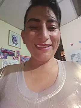 Lucia Rios online show from 05/22/26, 11:43