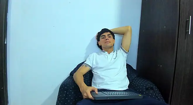 Snapshot of Daniel_Rochax chatting on 04/08/26, 07:47 Daniel Rochax online show from 04/08/26, 07:47