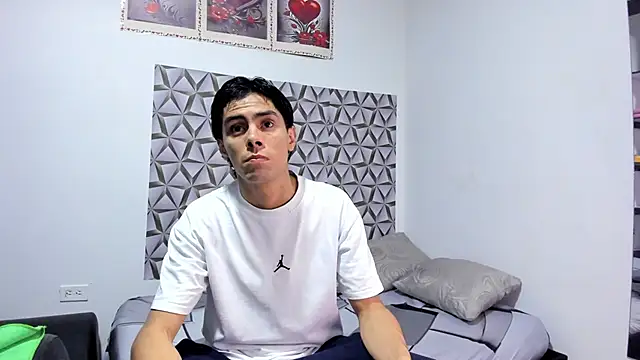 Snapshot of Daniel_Rochax chatting on 04/15/26, 12:01 Daniel Rochax online show from 04/15/26, 12:01