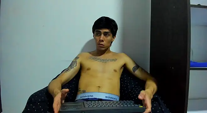 Snapshot of Daniel_Rochax chatting on 04/18/26, 11:58 Daniel Rochax online show from 04/18/26, 11:58