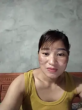 Lilinn  online show from 04/04/26, 12:46