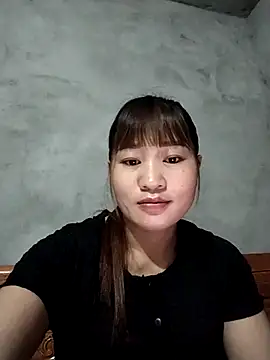 Lilinn  online show from 04/16/26, 10:23