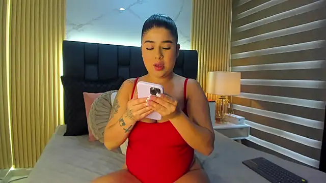 Snapshot of AmaraTexas chatting on 03/25/26, 04:24 AmaraTexas online show from 03/25/26, 04:24