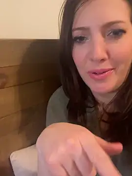 hollyharmd online show from 02/28/26, 07:42