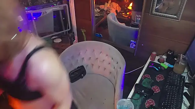 VieVixSyn online show from 03/24/26, 01:21