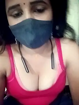 Snapshot of Tamil_Rani- chatting on 03/13/26, 06:58 Tamil Rani- online show from 03/13/26, 06:58