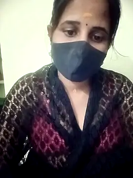 Snapshot of Tamil_Rani- chatting on 03/16/26, 06:23 Tamil Rani- online show from 03/16/26, 06:23