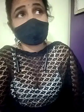 Snapshot of Tamil_Rani- chatting on 03/19/26, 01:31 Tamil Rani- online show from 03/19/26, 01:31