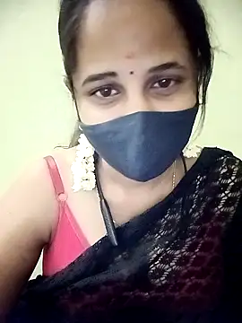 Snapshot of Tamil_Rani- chatting on 03/23/26, 08:02 Tamil Rani- online show from 03/23/26, 08:02