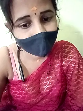 Snapshot of Tamil_Rani- chatting on 03/25/26, 05:46 Tamil Rani- online show from 03/25/26, 05:46