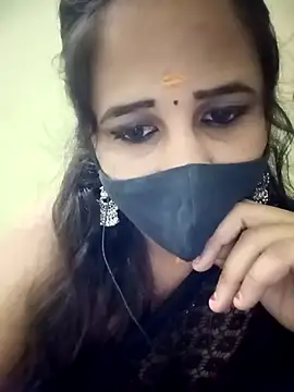 Snapshot of Tamil_Rani- chatting on 03/29/26, 07:36 Tamil Rani- online show from 03/29/26, 07:36