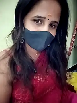 Snapshot of Tamil_Rani- chatting on 03/30/26, 07:42 Tamil Rani- online show from 03/30/26, 07:42