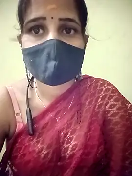 Snapshot of Tamil_Rani- chatting on 04/15/26, 11:05 Tamil Rani- online show from 04/15/26, 11:05