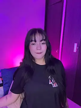 Sophia Wy online show from 04/19/26, 01:05