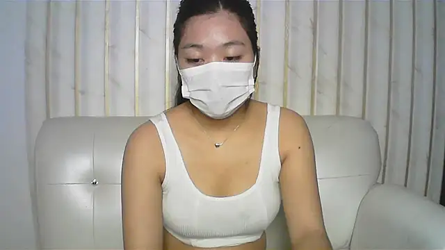 Snapshot of RESMA-CUTEE00 chatting on 08/06/26, 11:01 RESMA-CUTEE00 online show from 08/06/26, 11:01