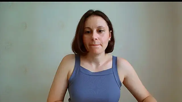 Snapshot of Inessa_beauty chatting on 07/15/26, 12:32 Inessa beauty online show from 07/15/26, 12:32