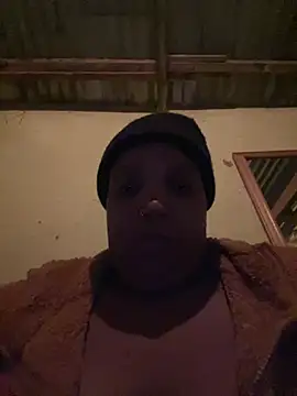friendlybitch22 online show from 05/20/26, 04:35