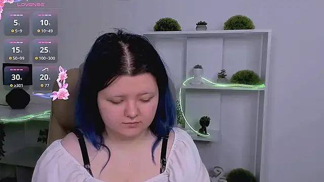 Snapshot of Lunaar_ chatting on 03/27/26, 06:41 Lunaar online show from 03/27/26, 06:41