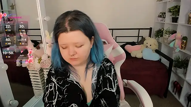 Snapshot of Lunaar_ chatting on 04/20/26, 05:43 Lunaar online show from 04/20/26, 05:43