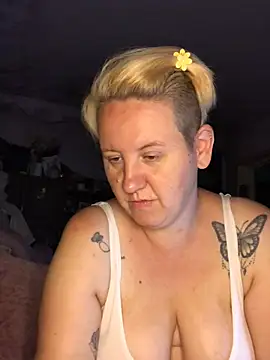 SofiaAmour online show from 06/19/26, 06:34