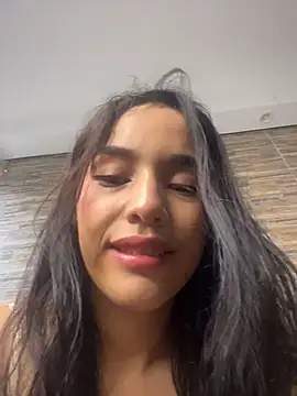Snapshot of Mia-villalobos chatting on 03/15/26, 11:27 Mia-villalobos online show from 03/15/26, 11:27