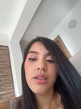 Snapshot of Mia-villalobos chatting on 03/28/26, 02:05 Mia-villalobos online show from 03/28/26, 02:05