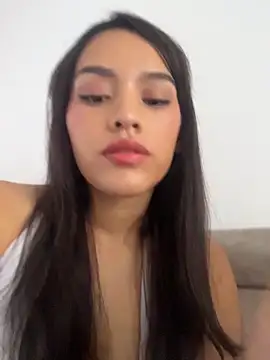Snapshot of Mia-villalobos chatting on 06/28/26, 03:40 Mia-villalobos online show from 06/28/26, 03:40