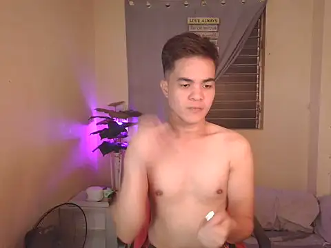 Snapshot of Xmj16 chatting on 03/17/26, 10:29 Xmj16 online show from 03/17/26, 10:29