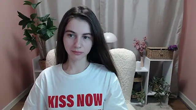 Snapshot of MistyBree chatting on 03/11/26, 11:49 MistyBree online show from 03/11/26, 11:49