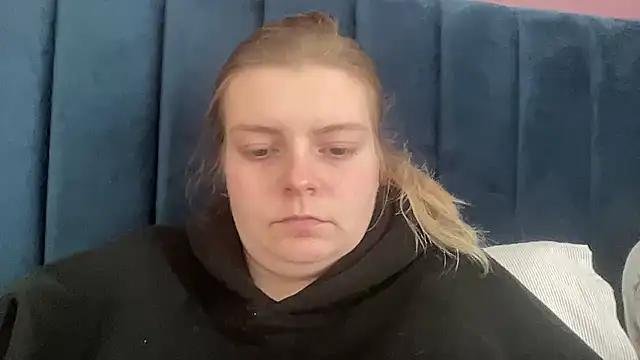 Ellarose-xo online show from 03/02/26, 01:29