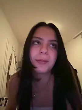 Snapshot of SuesseAlina chatting on 03/05/26, 07:10 SuesseAlina online show from 03/05/26, 07:10