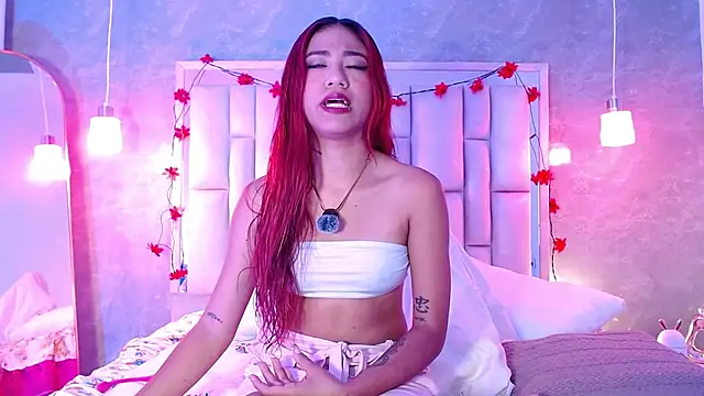 Bella-Sanders online show from 03/17/26, 12:08