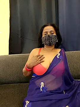 Snapshot of misti-boudii chatting on 03/22/26, 04:10 misti-boudii online show from 03/22/26, 04:10