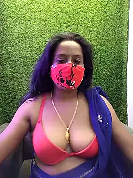 Snapshot of misti-boudii chatting on 04/13/26, 01:44 misti-boudii online show from 04/13/26, 01:44