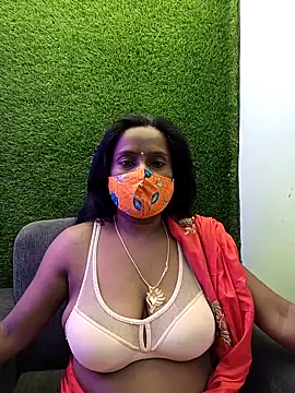 Snapshot of misti-boudii chatting on 04/15/26, 03:46 misti-boudii online show from 04/15/26, 03:46