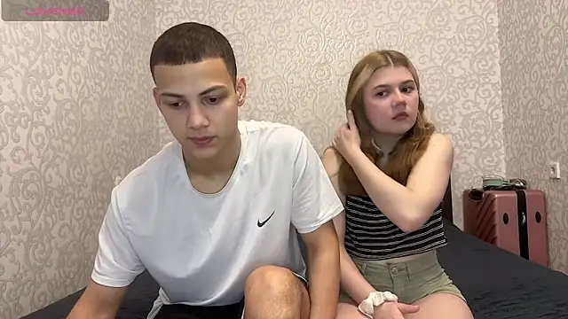mirel couple online show from 05/15/26, 10:11