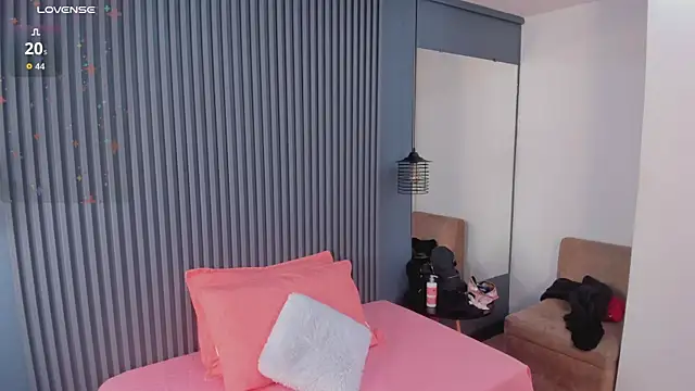 Snapshot of SusanaBell_ chatting on 04/06/26, 08:32 SusanaBell online show from 04/06/26, 08:32