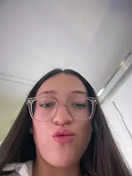 Snapshot of EvaMark_ chatting on 03/26/26, 11:38 EvaMark online show from 03/26/26, 11:38