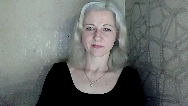 Katerina-Kissa online show from 05/17/26, 06:48